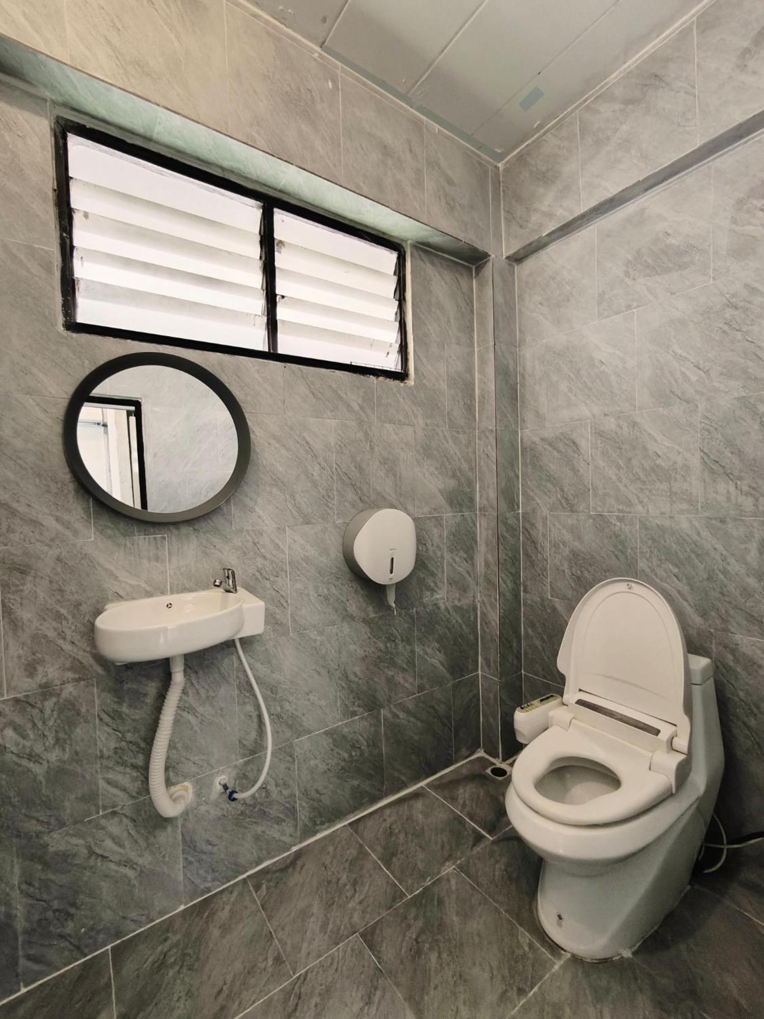 Youyen Hostel Bangkok Exteriör bild